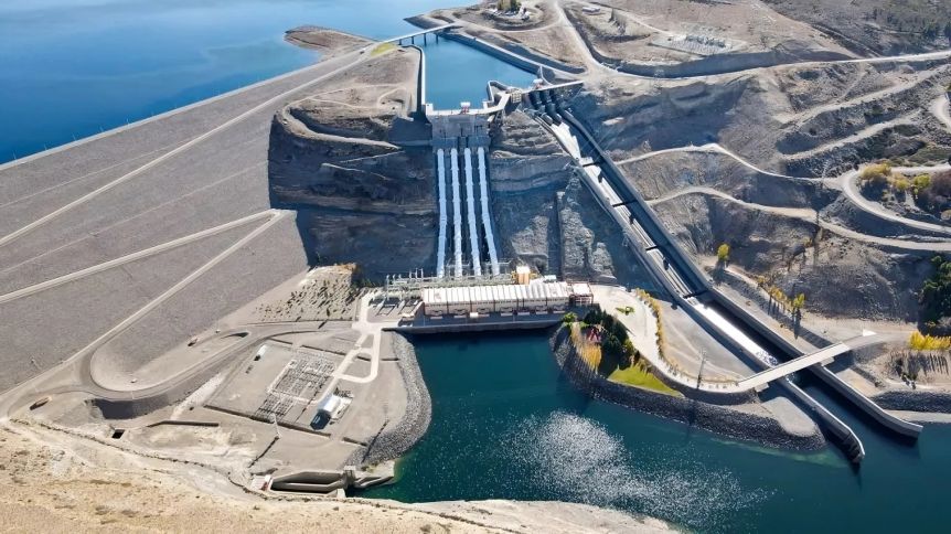 Dos grandes empresas eléctricas definen su jugada por las represas del Comahue